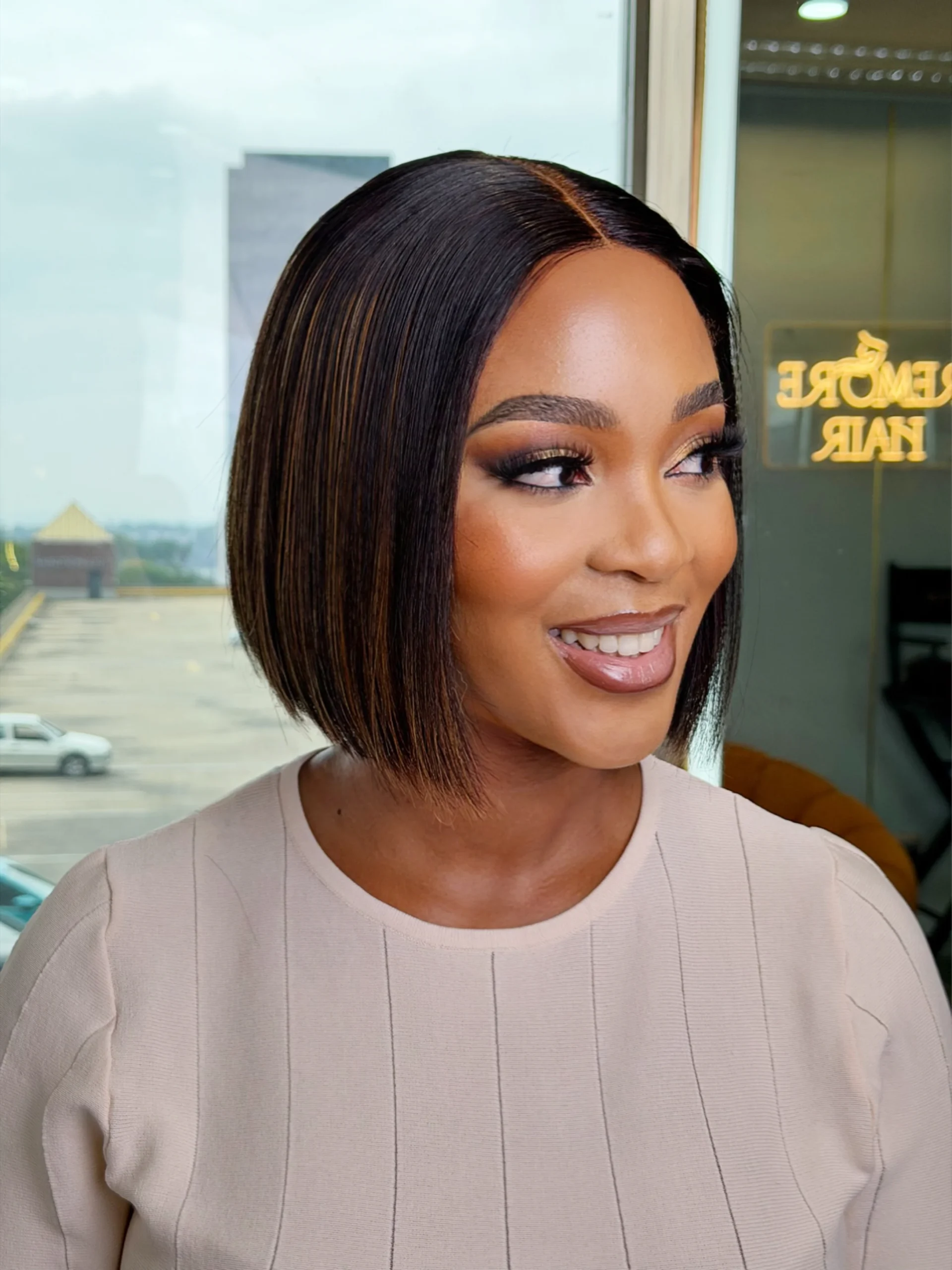 Double Drawn Blunt Cut Glueless Highlight 8 Inch Bob Wig - Image 2