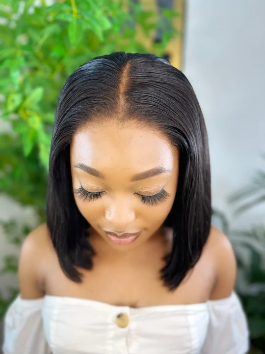 Double Drawn Glueless HD Lace Pre-bleached 10 Inch Bob Wig
